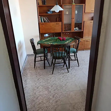 Seagull Livingston Sleeps 6