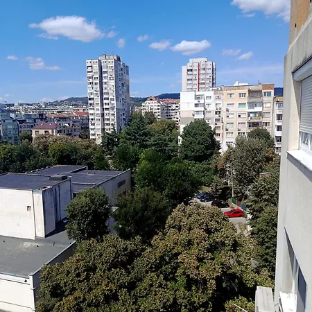Апартаменти Seagull Livingston Sleeps 6